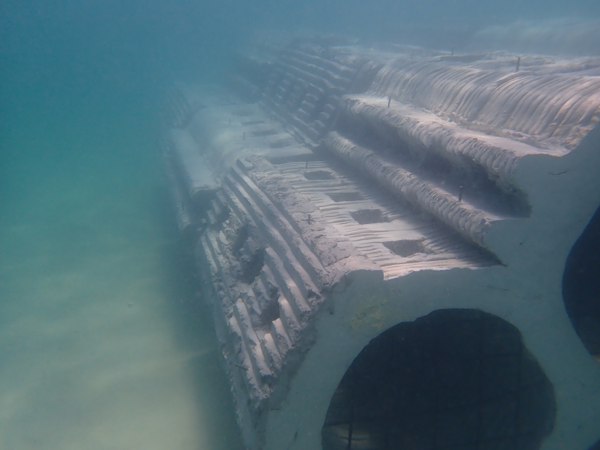 A side view of the SEAHIVE devices installed recently offshore of Miami Beach.